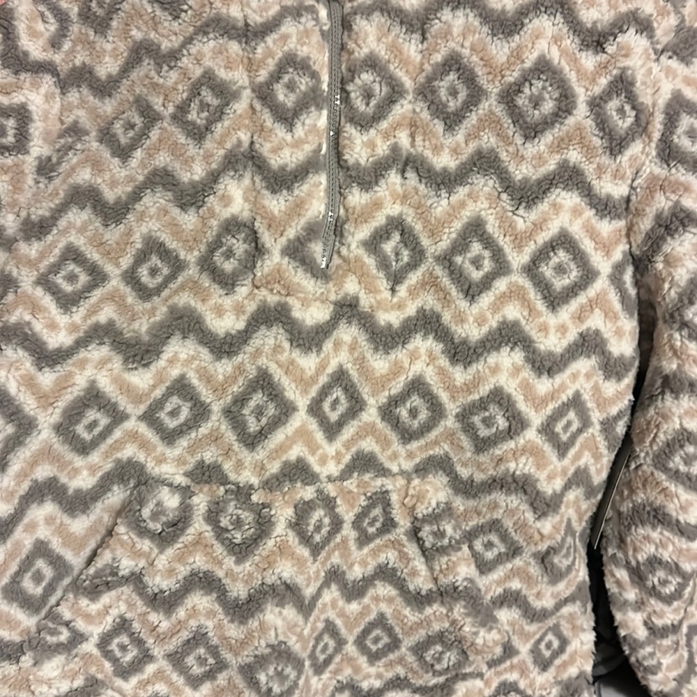 NWT! Coffee Shop NY Fleece Pullover Grey Diamond Large Faux Shearling 1/4 Zip